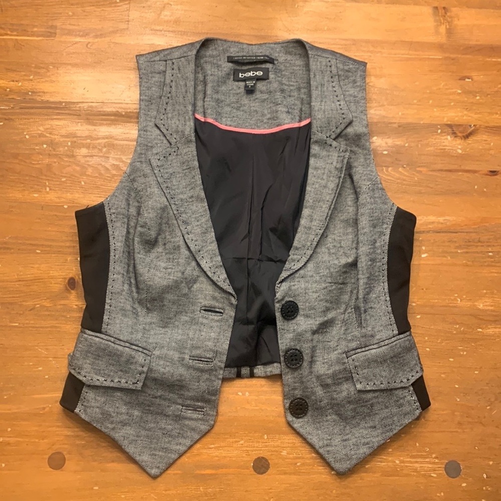 Bebe career business casual size small gray and black vest